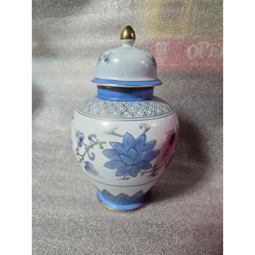 Vintage Andrea BY Sadek Japan Ginger Jar Blue Floral 8" Tall 7948 Handpainted